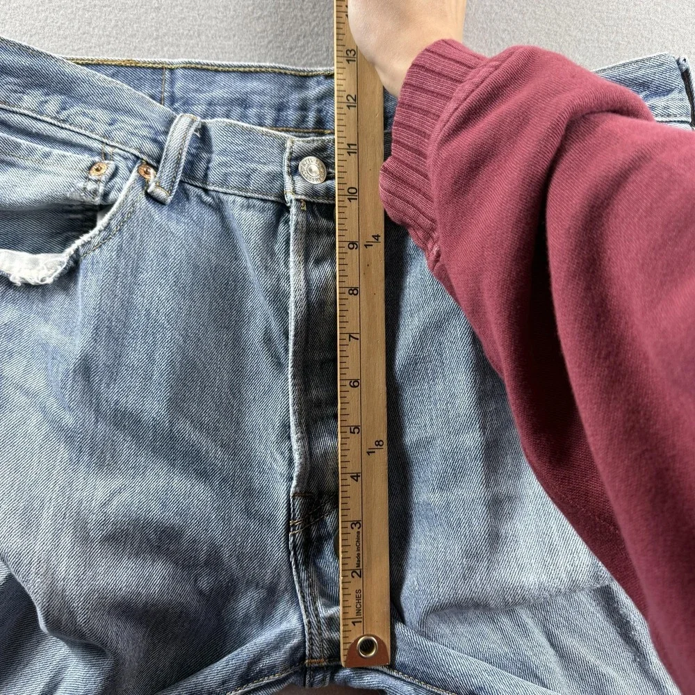 Levis 501 Jeans Mens 34x34 (Fit 32x31) Light Wash Straight Distressed Denim
